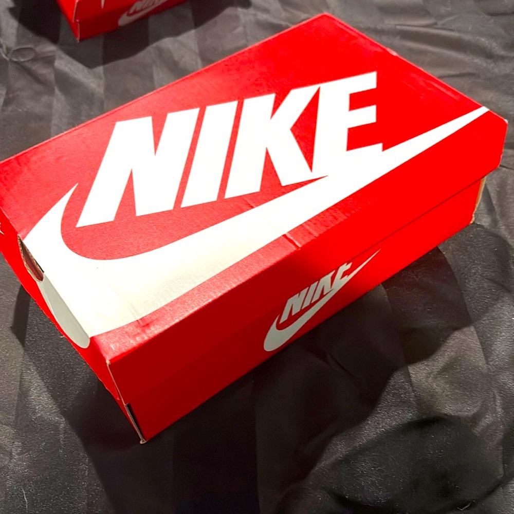 Nike box